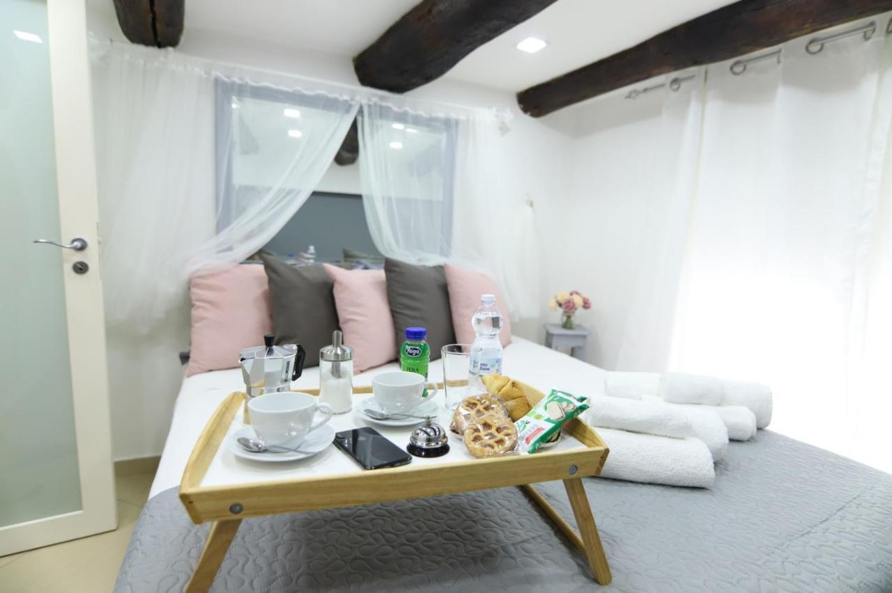 Napule - Loft Apartment Naples Luaran gambar
